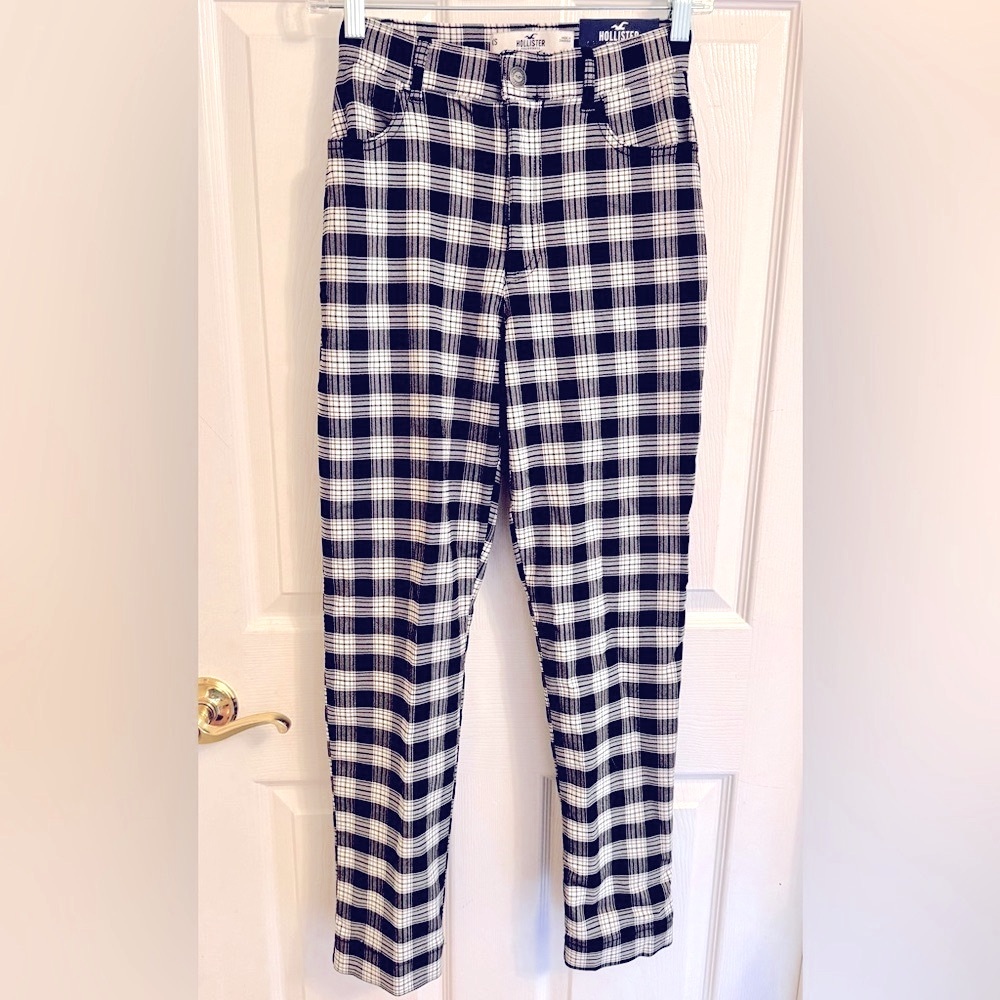 Hollister XS Ultra High Rise Mom Pants